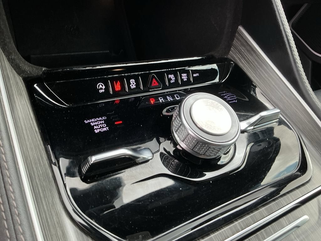 2024 Jeep Wagoneer L Series III