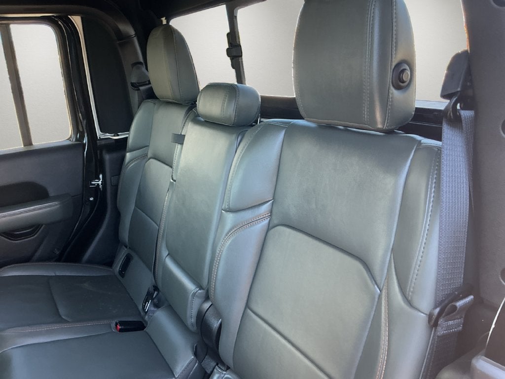 2025 Jeep Gladiator Mojave X