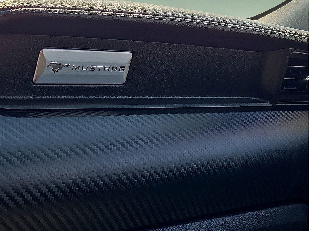 2021 Ford Mustang EcoBoost