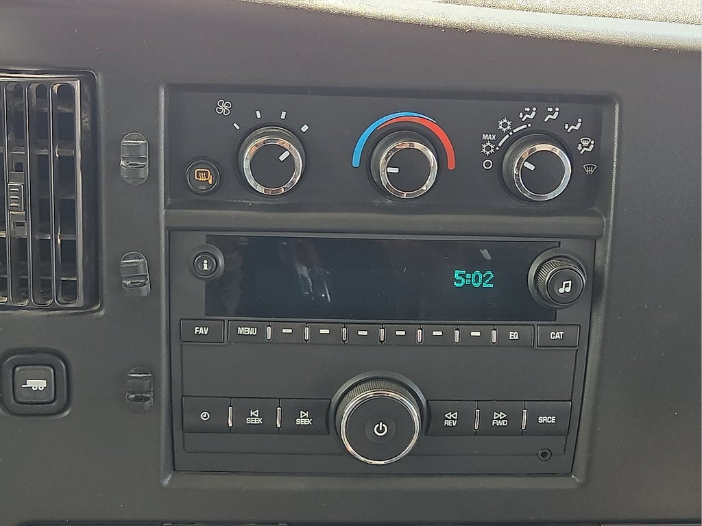 2025 Chevrolet Express Cargo WT