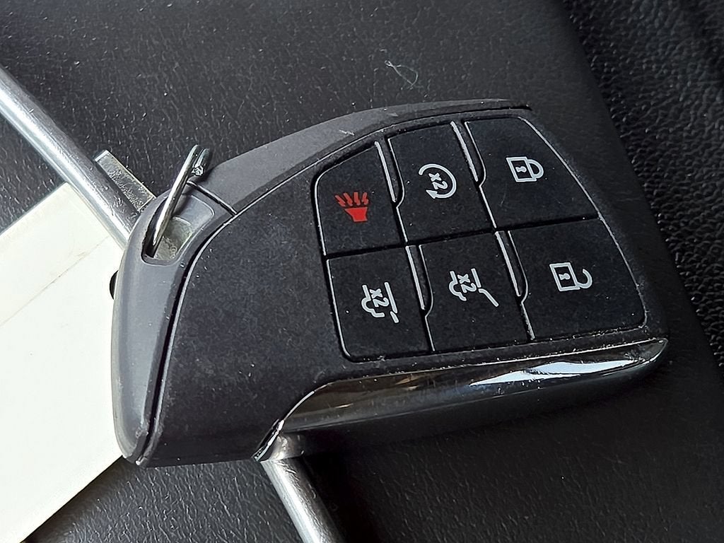 2024 GMC Yukon Denali - Photo 16