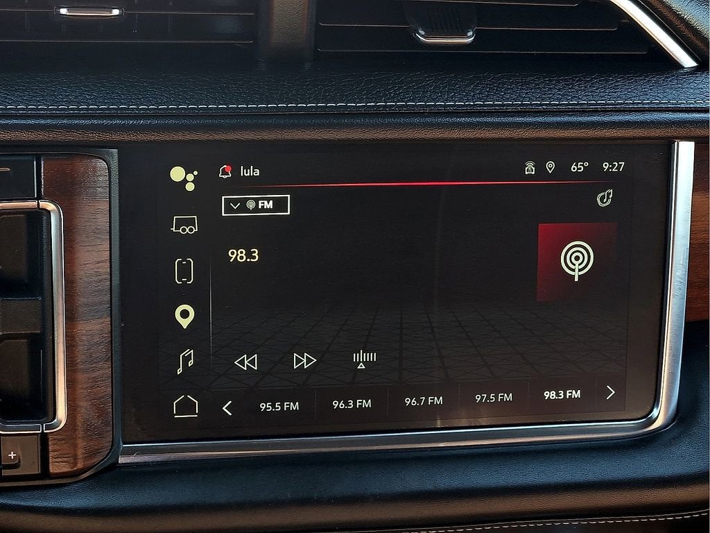 2024 GMC Yukon Denali Ultimate - Photo 8