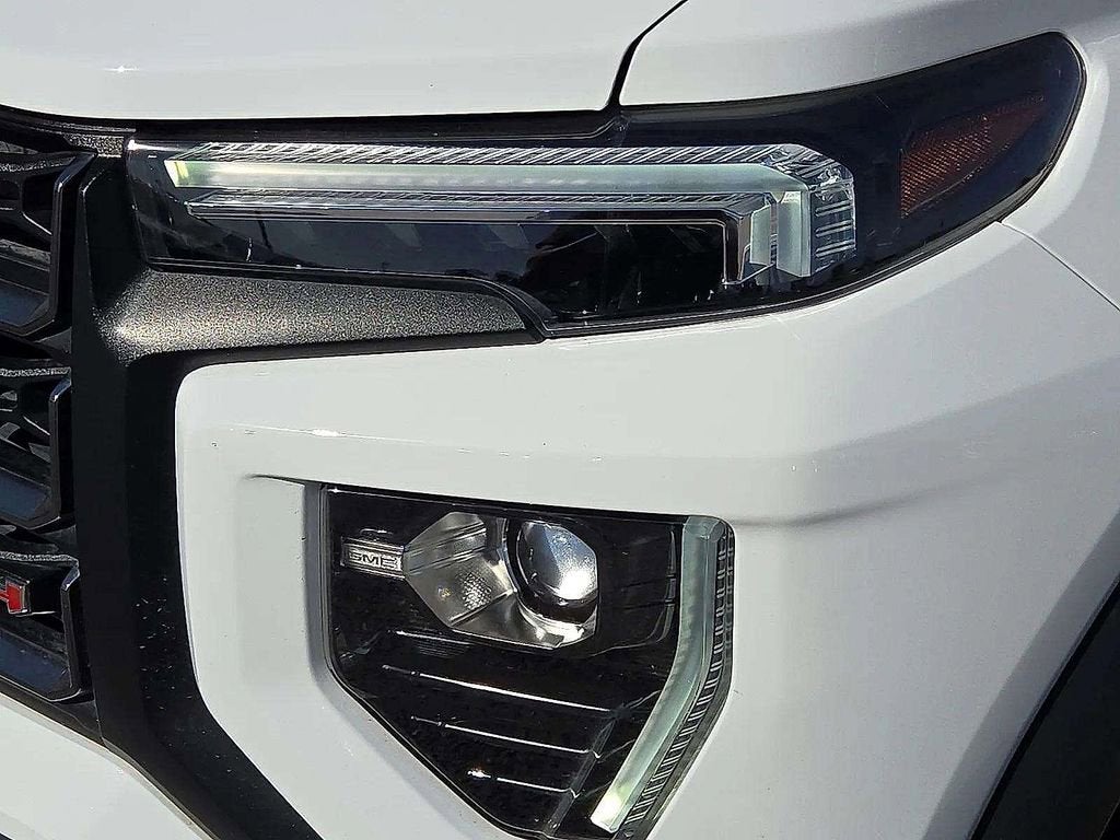 2024 GMC Canyon AT4