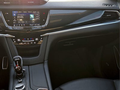 2024 Cadillac XT6 Sport