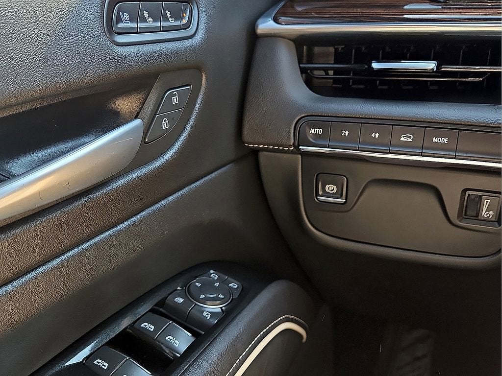 2024 Cadillac Escalade ESV Premium Luxury