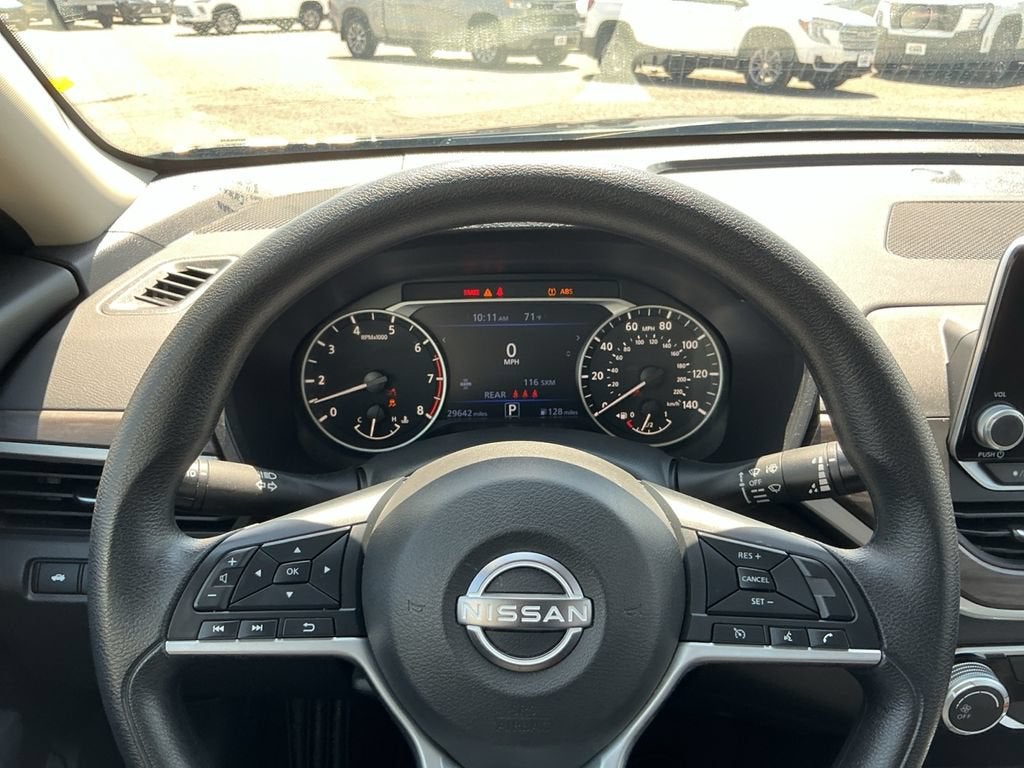 2025 Nissan Altima SV