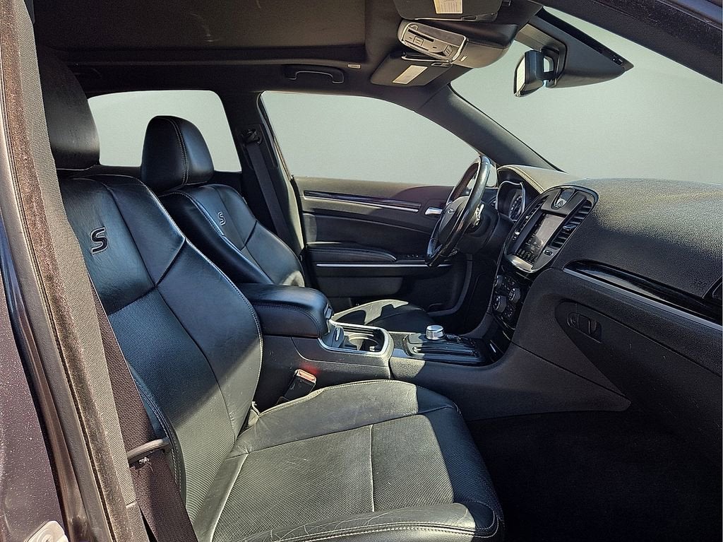 2022 Chrysler 300 300S