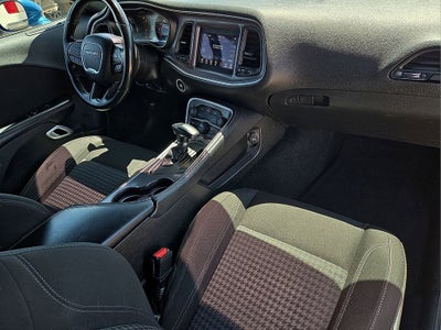 2022 Dodge Challenger SXT