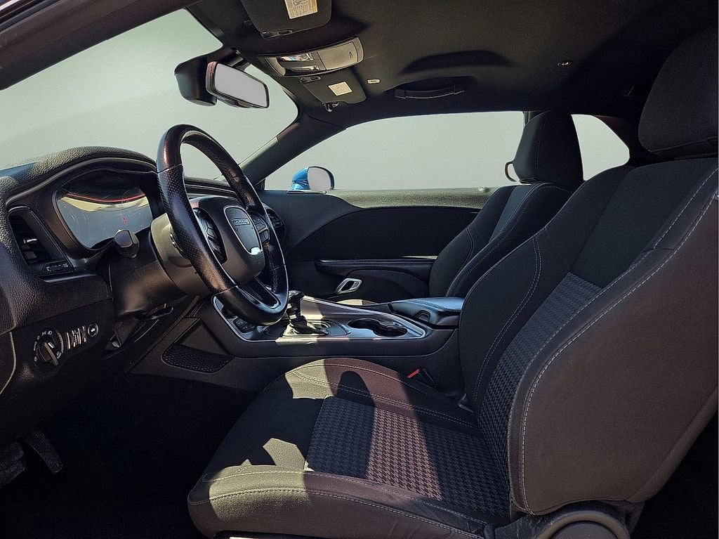 2022 Dodge Challenger SXT