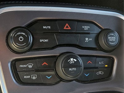 2022 Dodge Challenger SXT