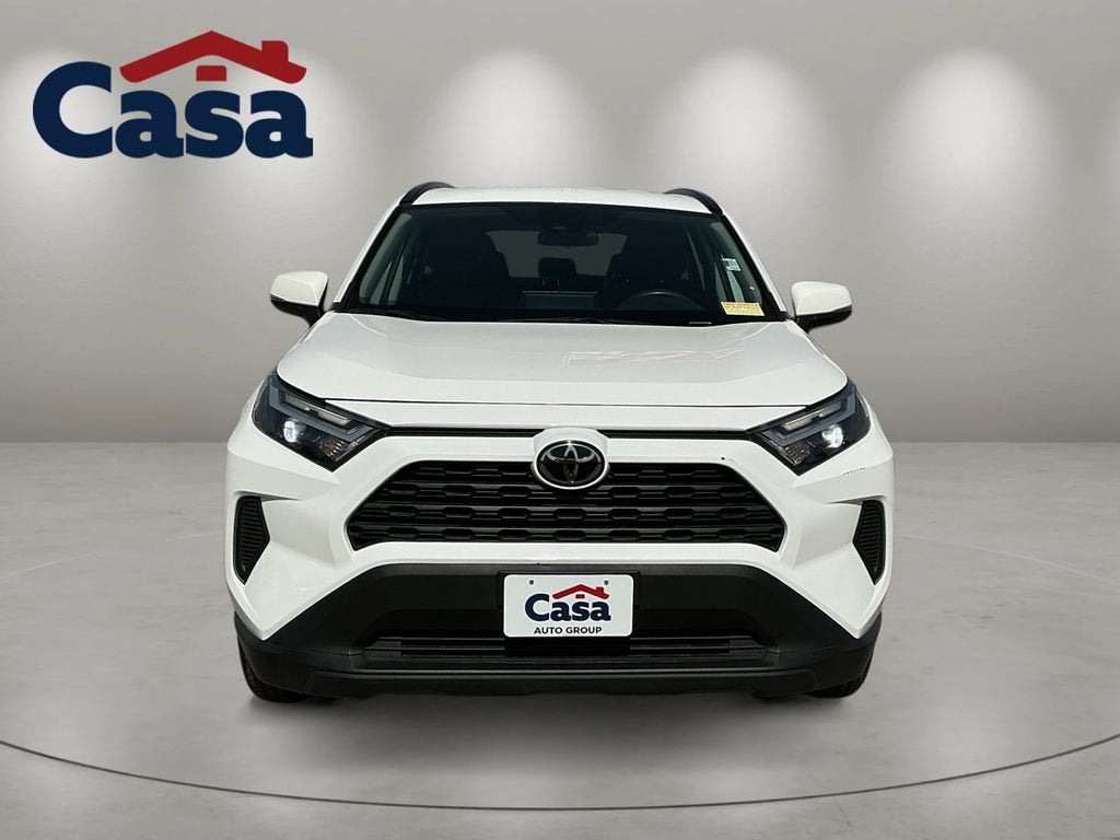 2024 Toyota RAV4 XLE - Photo 2