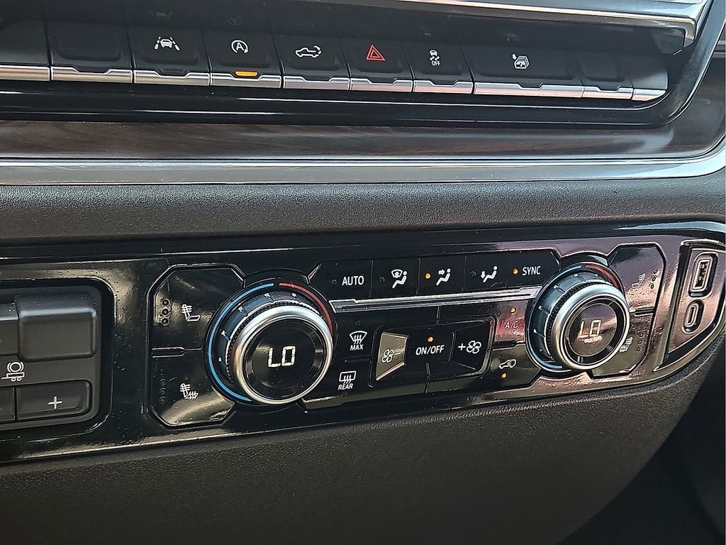 2025 GMC Sierra 1500 SLT - Photo 14