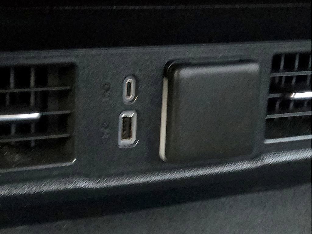 2024 GMC Sierra 1500 Elevation - Photo 11