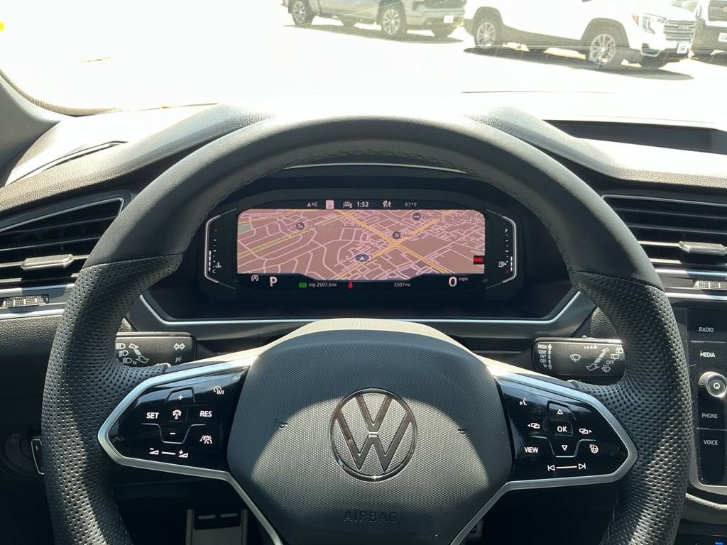 2024 Volkswagen Tiguan SEL R-Line