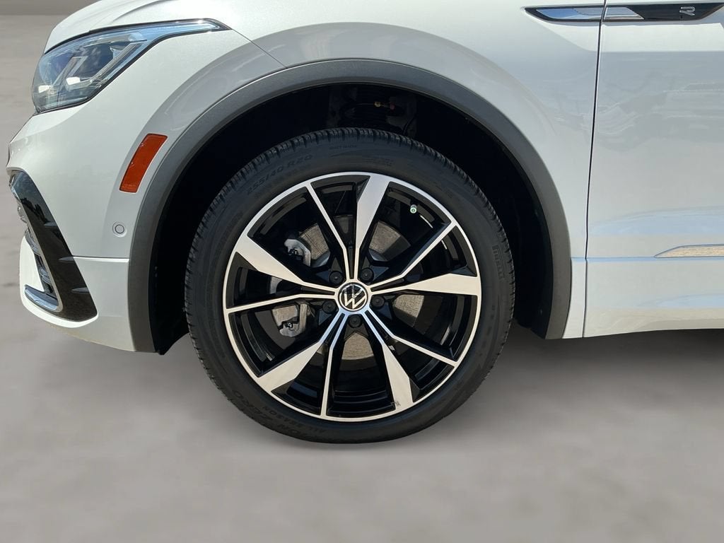 2024 Volkswagen Tiguan SEL R-Line