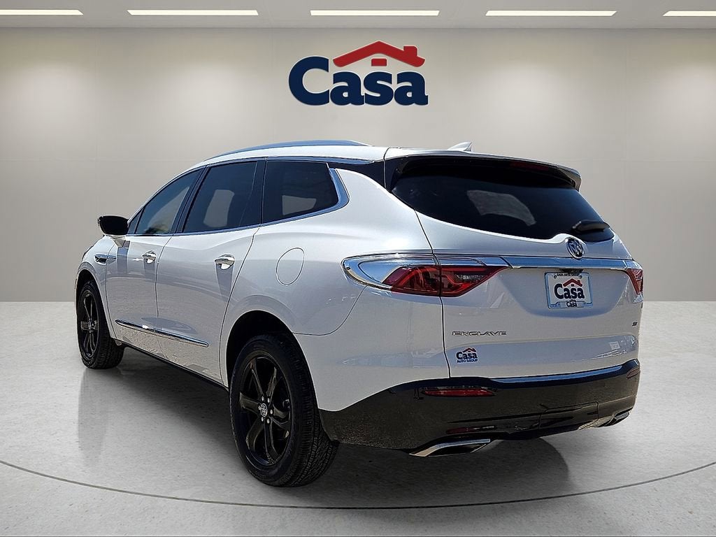 2023 Buick Enclave Essence