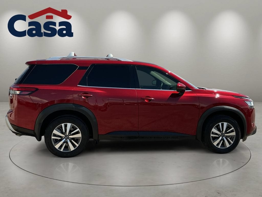 2024 Nissan Pathfinder SL