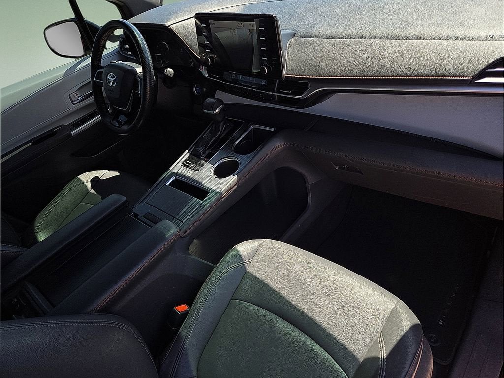 2021 Toyota Sienna XSE