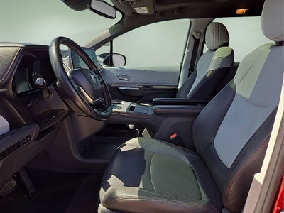 2021 Toyota Sienna XSE