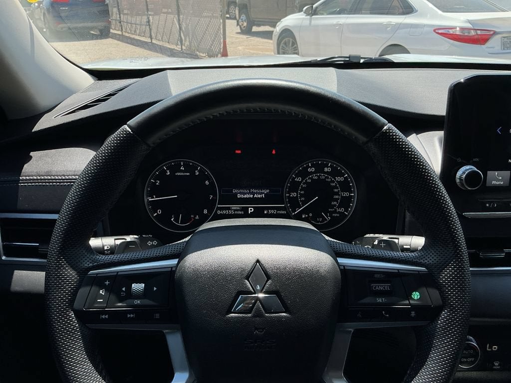 2023 Mitsubishi Outlander SE