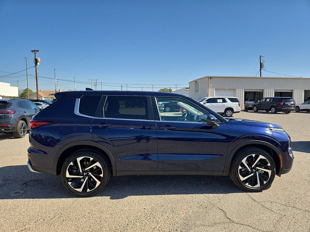 2024 Mitsubishi Outlander SE