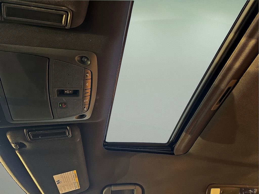 2023 INFINITI QX80 SENSORY