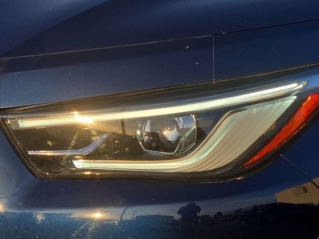 2023 INFINITI QX80 SENSORY