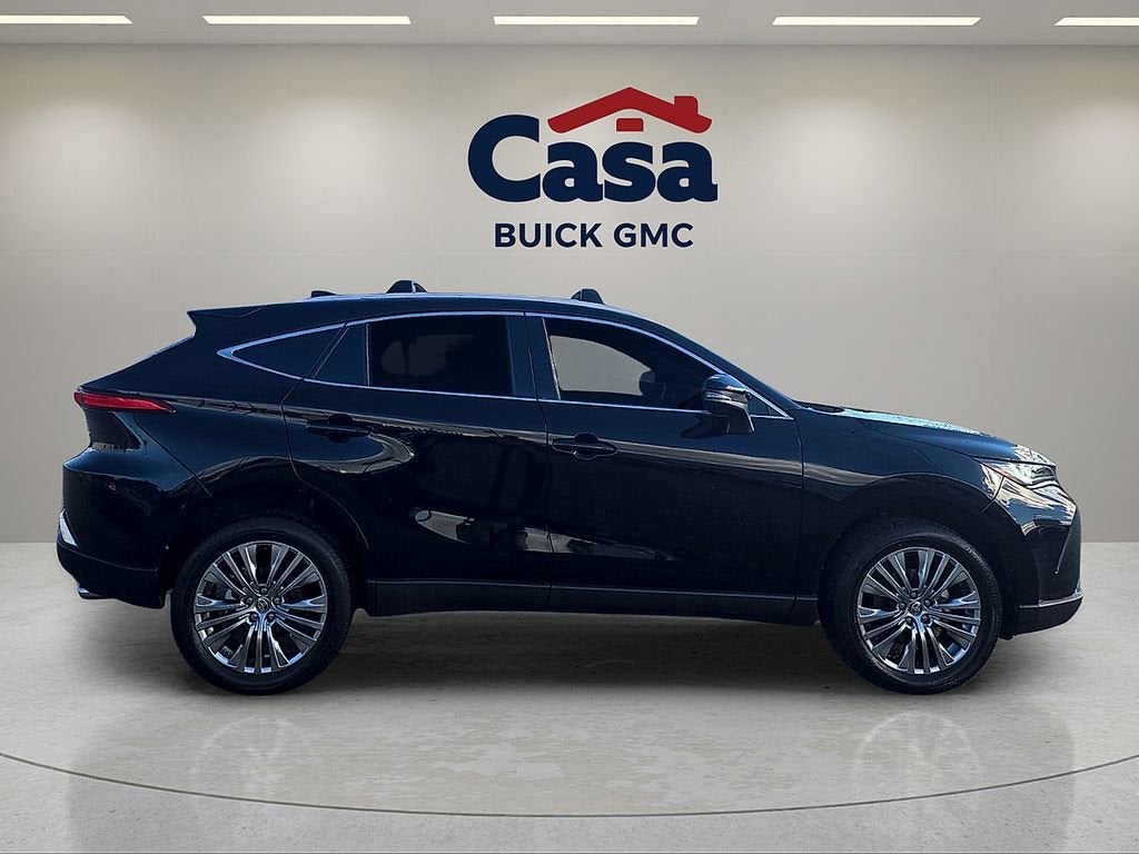 2022 Toyota Venza LE