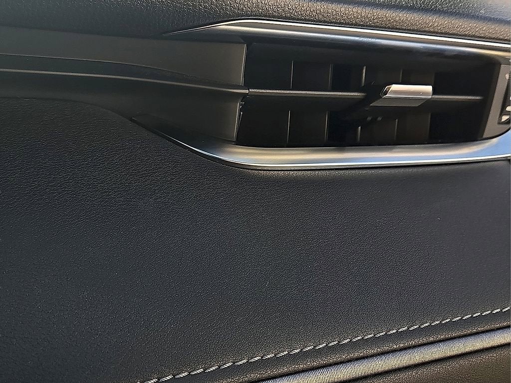 2022 Toyota Venza LE