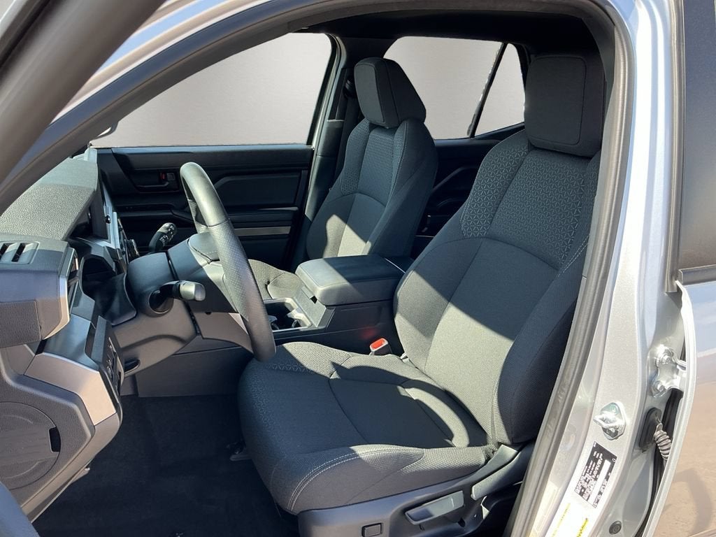 2025 Toyota 4Runner SR5 - Photo 9