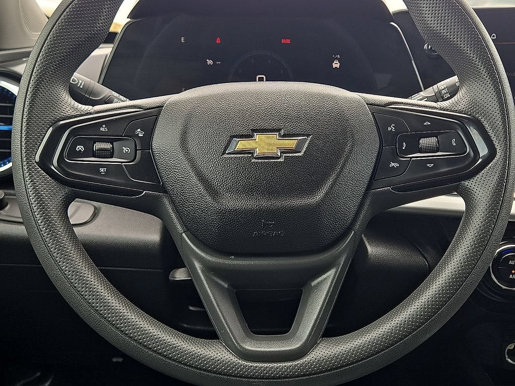 2025 Chevrolet Trax LT - Photo 10