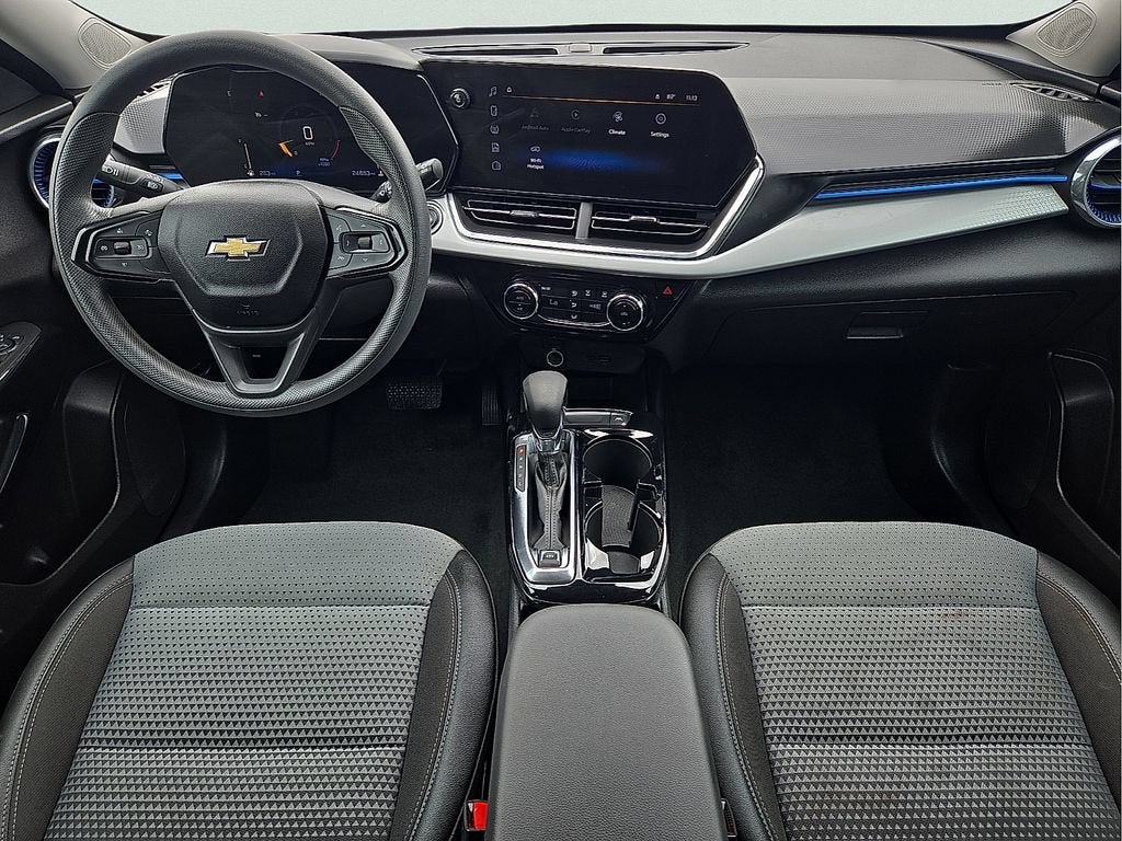 2025 Chevrolet Trax LT - Photo 7