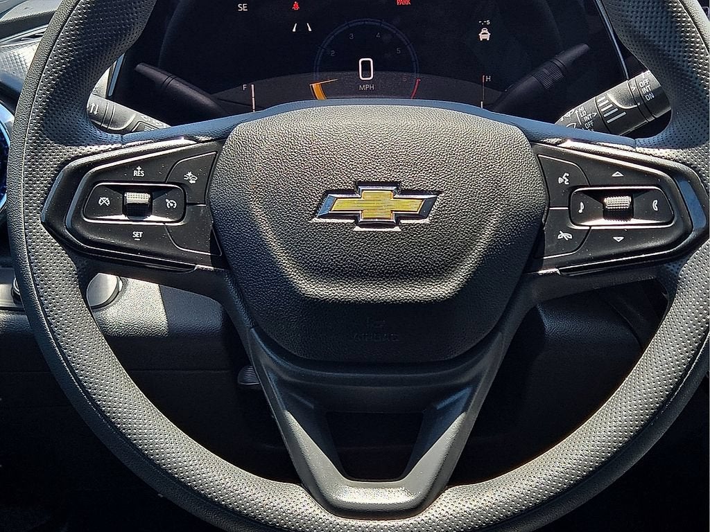 2025 Chevrolet Trax LT - Photo 10