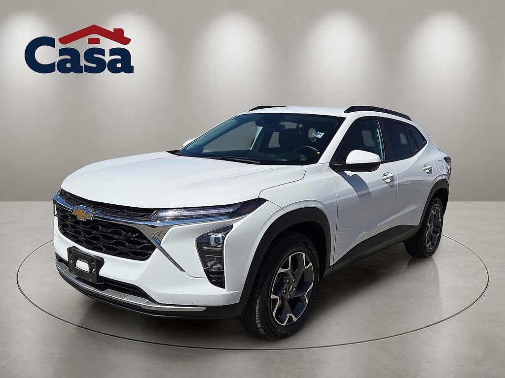 2025 Chevrolet Trax LT's photo