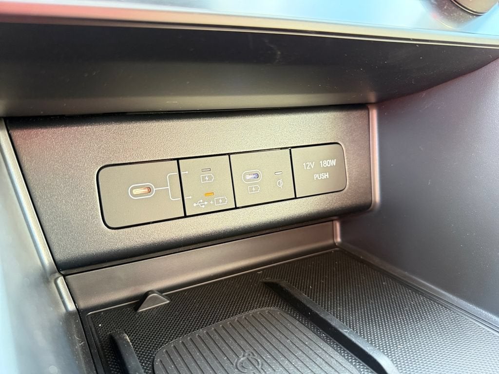 2025 Hyundai Sonata Hybrid Limited - Photo 10