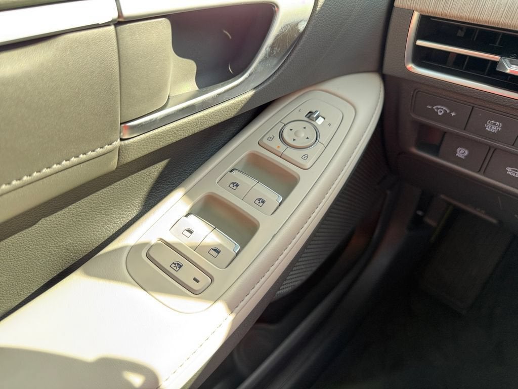 2025 Hyundai Sonata Hybrid Limited - Photo 15