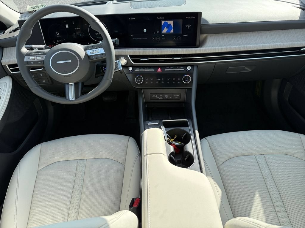 2025 Hyundai Sonata Hybrid Limited - Photo 18