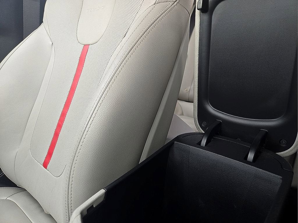 2020 Hyundai Veloster Turbo Ultimate