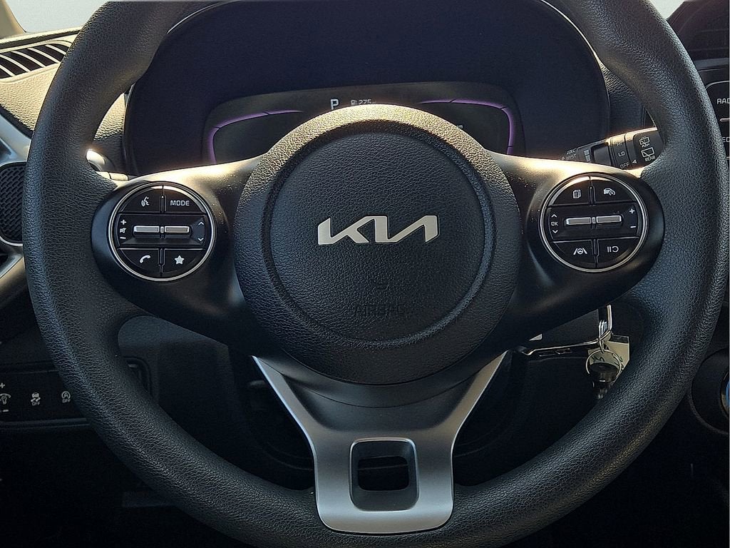 2025 Kia Soul LX - Photo 10