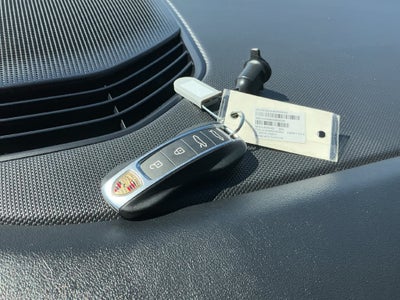 2022 Porsche Taycan Taycan (MY22)