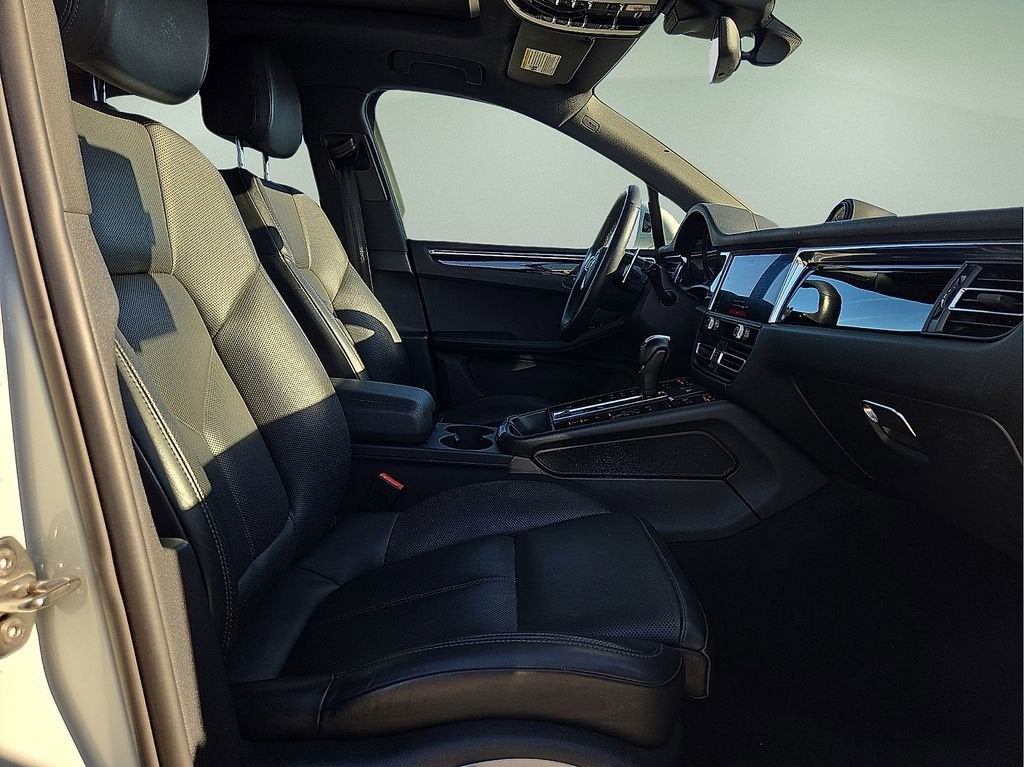 2024 Porsche Macan AWD