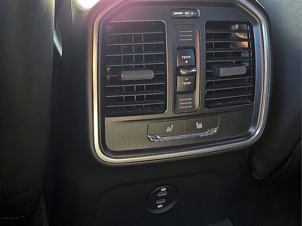 2024 Porsche Macan AWD