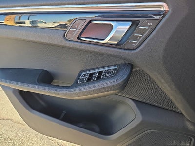 2024 Porsche Macan AWD