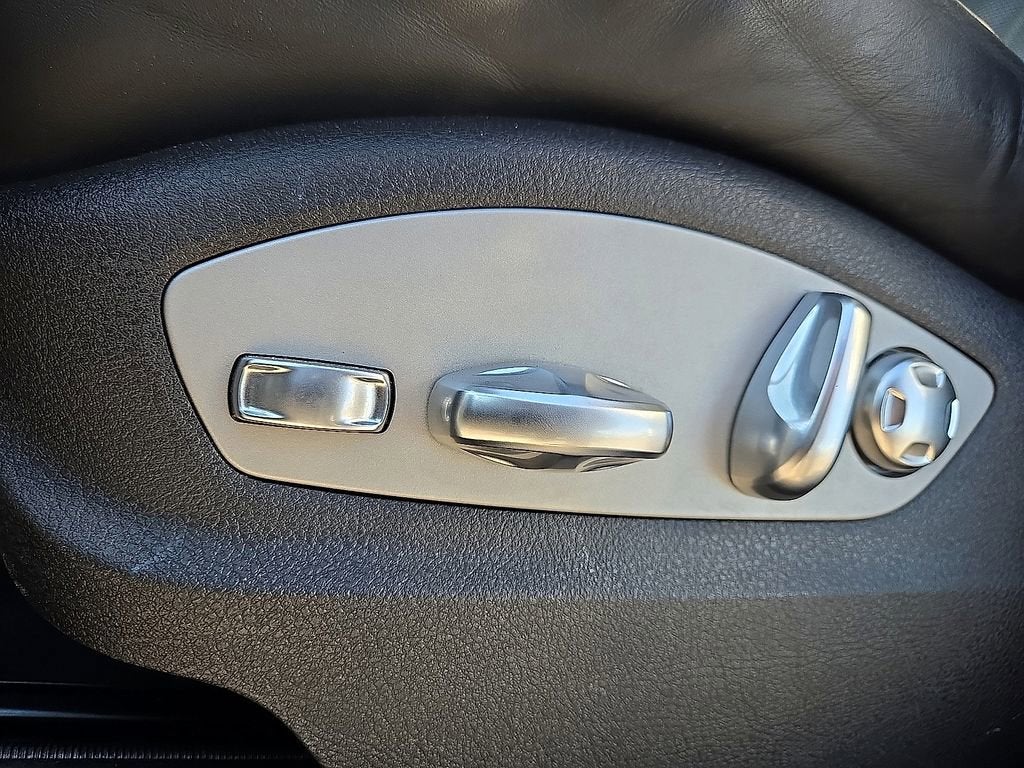 2024 Porsche Macan AWD