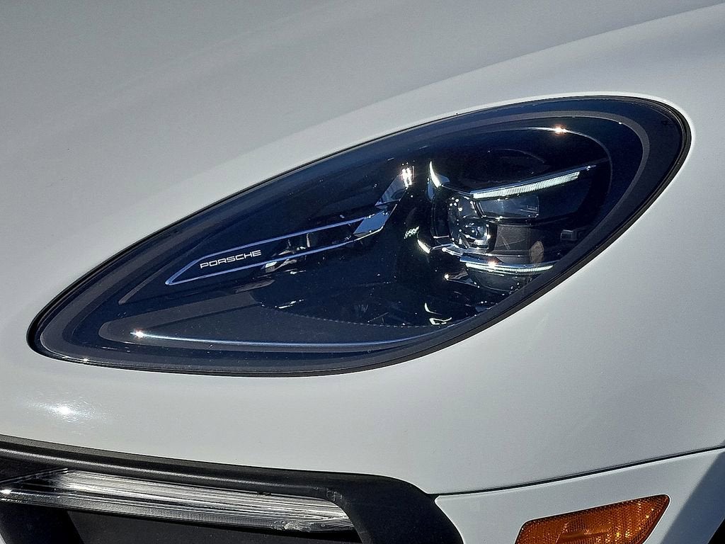 2024 Porsche Macan AWD