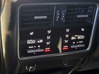 2022 Porsche Cayenne AWD