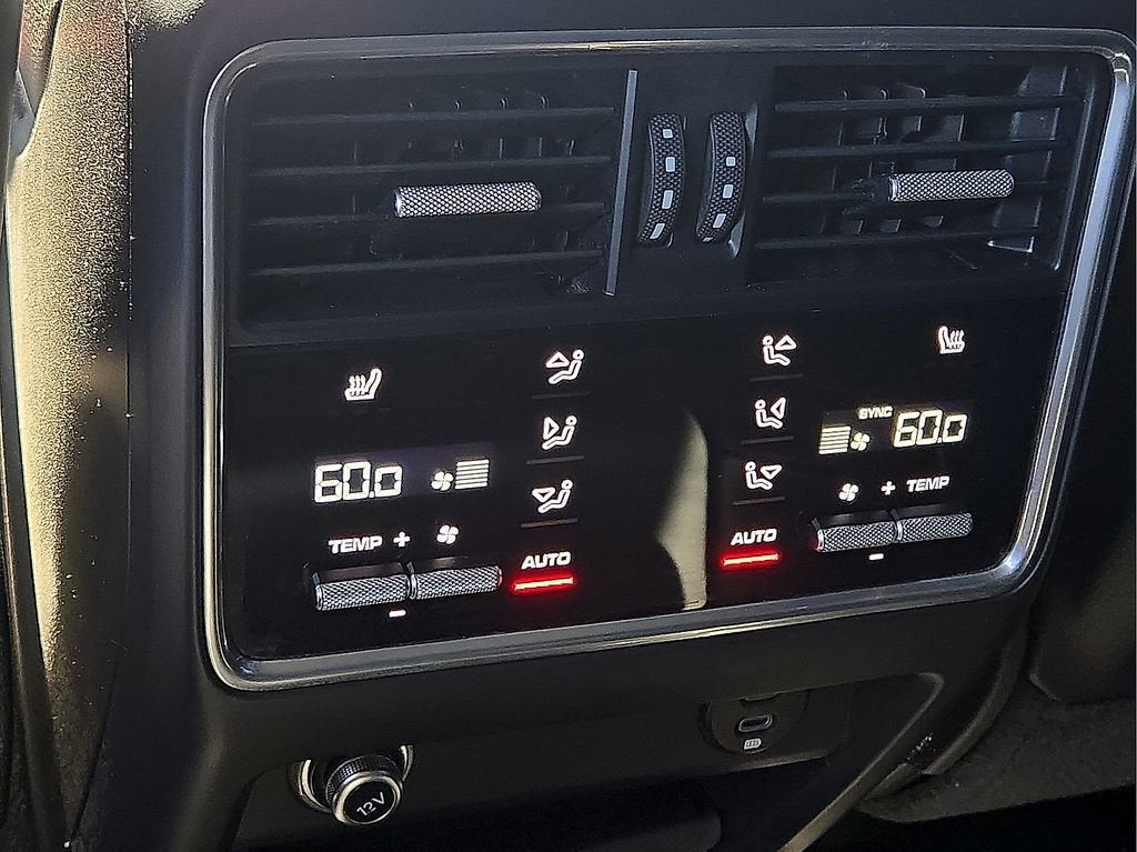 2022 Porsche Cayenne AWD