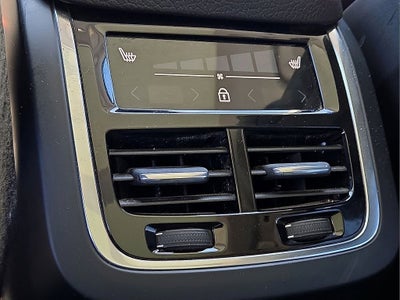 2022 Volvo XC90 Momentum