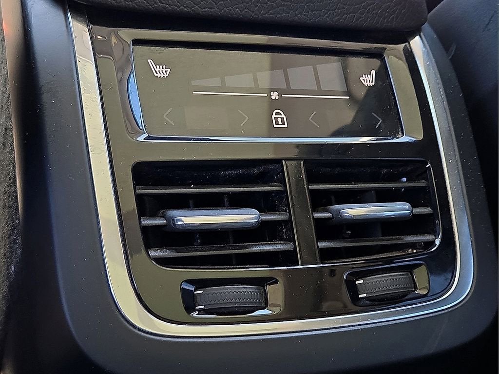 2022 Volvo XC90 Momentum