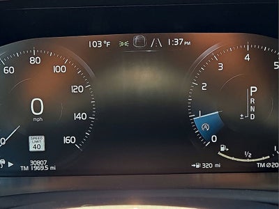 2022 Volvo XC90 Momentum